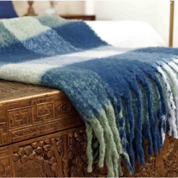 Rock Flower Paper Cuddle Throw Blanket Navy Blue Green Plaid 50X60” 205-9869 - Picture 3 of 8